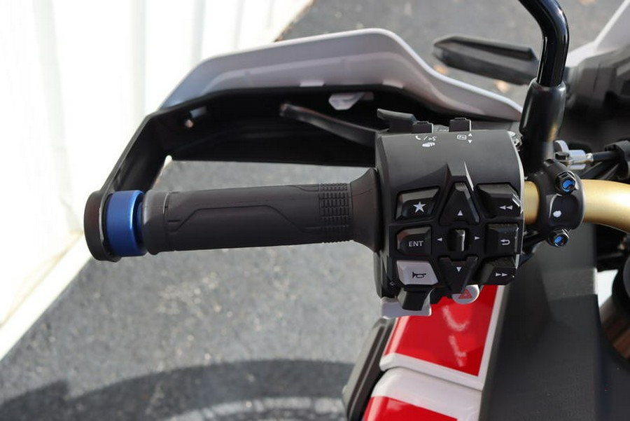 2025 Honda® Africa Twin Adventure Sports ES DCT