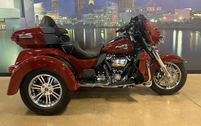 2024 Harley-Davidson FLHTCUTG - Tri Glide Ultra