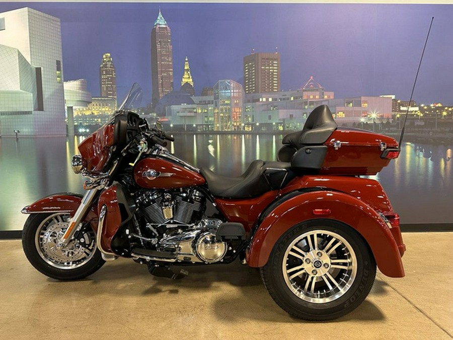 2024 Harley-Davidson FLHTCUTG - Tri Glide Ultra