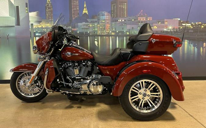 2024 Harley-Davidson FLHTCUTG - Tri Glide Ultra