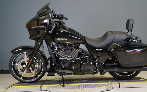 2024 Harley-Davidson® FLHX - Street Glide®