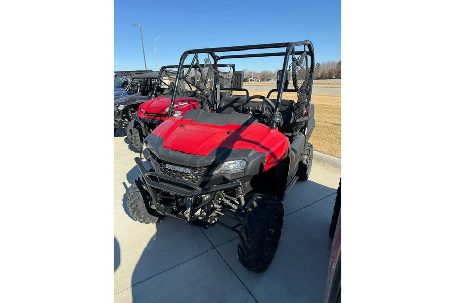 2025 Honda Pioneer 700 Deluxe