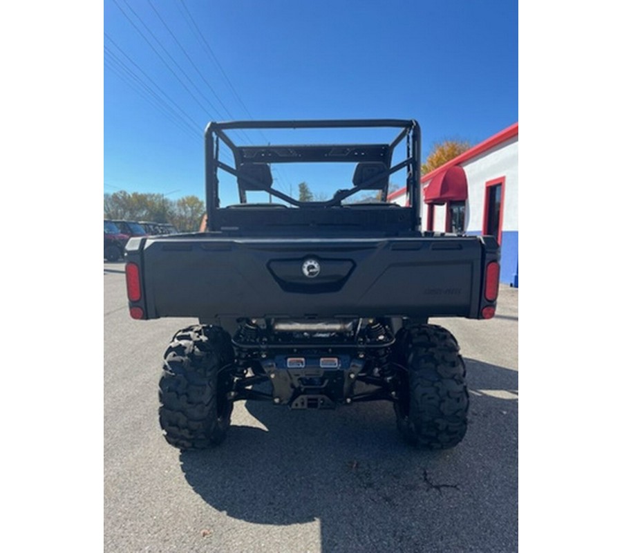 2025 Can-Am Defender DPS HD7 Compass Green