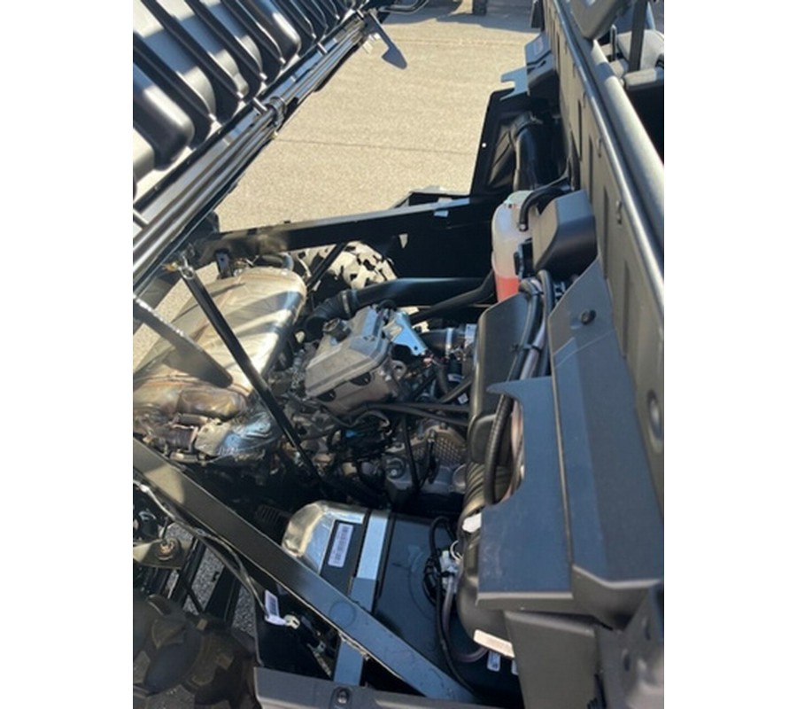 2025 Can-Am Defender DPS HD7 Compass Green