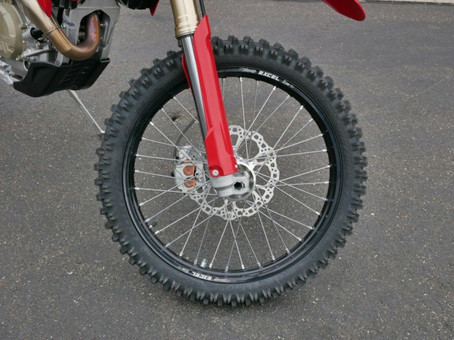 2026 Ducati Desmo450 EDX