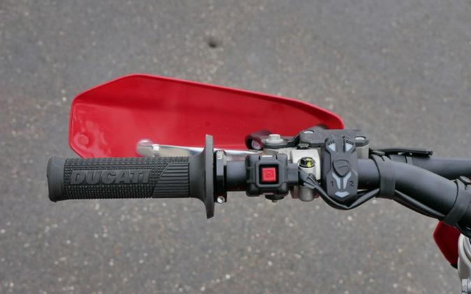 2026 Ducati Desmo450 EDX