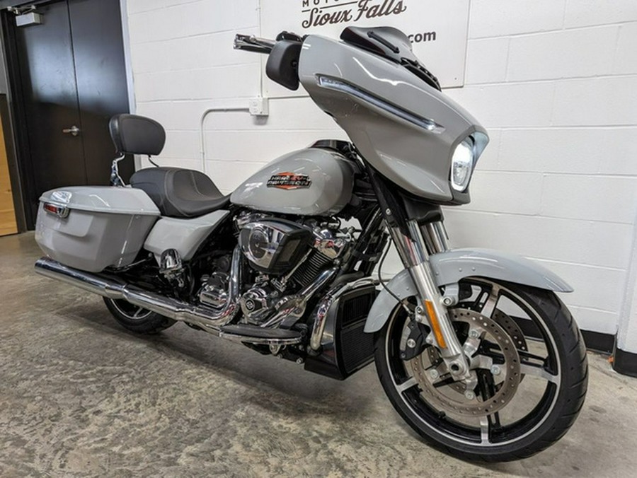 2024 Harley-Davidson FLHX - Street Glide