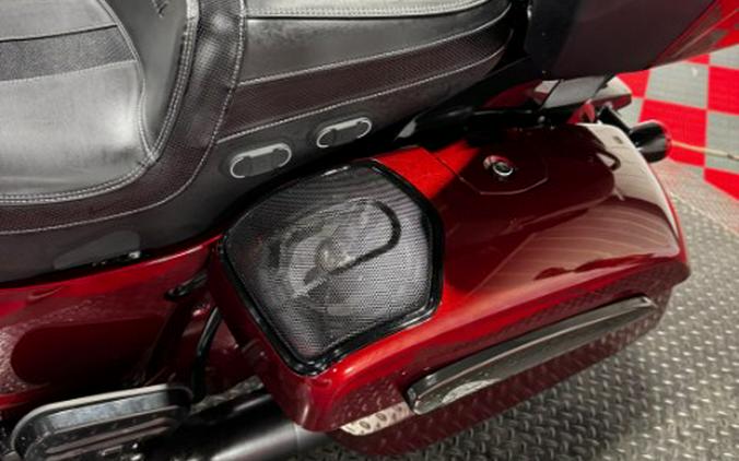 2024 Indian Motorcycle Roadmaster® Dark Horse® with PowerBand Audio Package