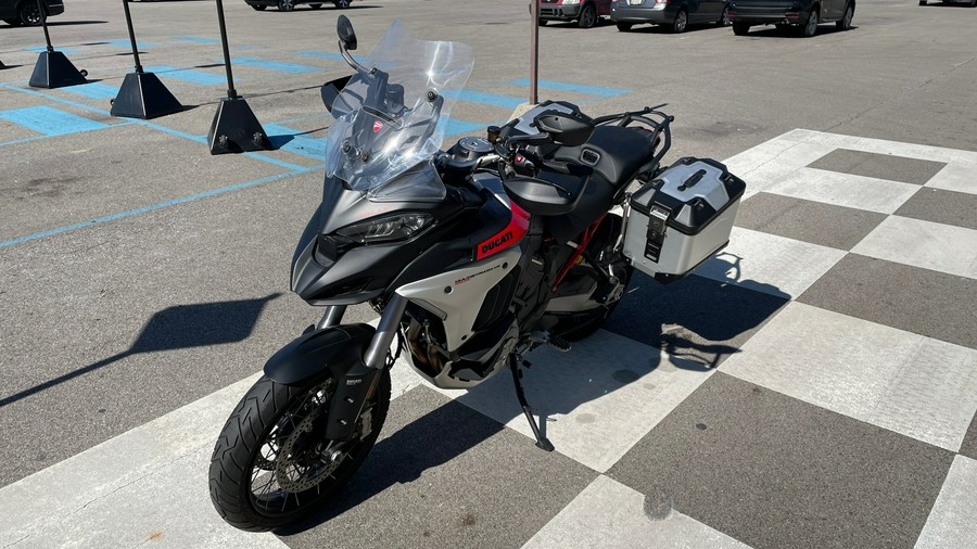 2023 Ducati Multistrada V4 Rally Travel & Radar