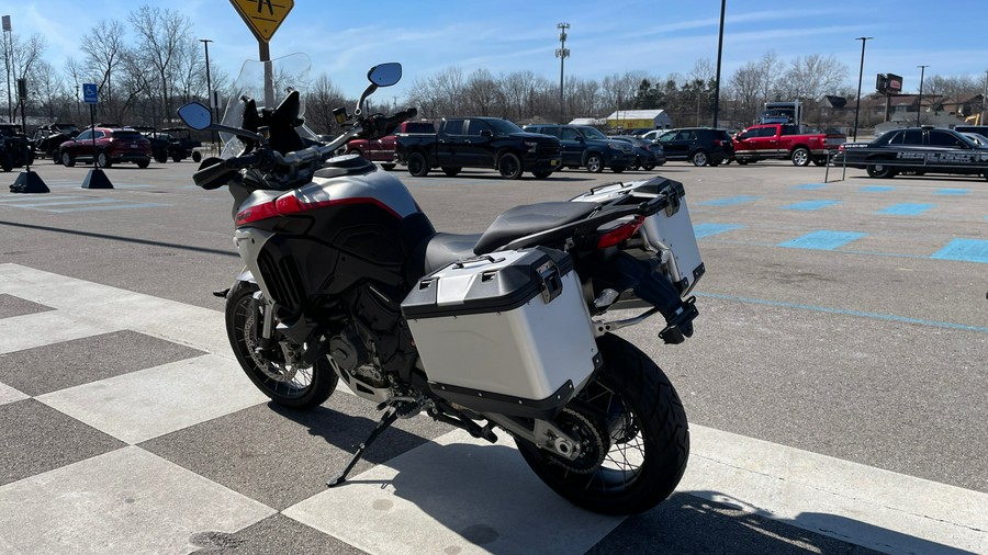 2023 Ducati Multistrada V4 Rally Travel & Radar