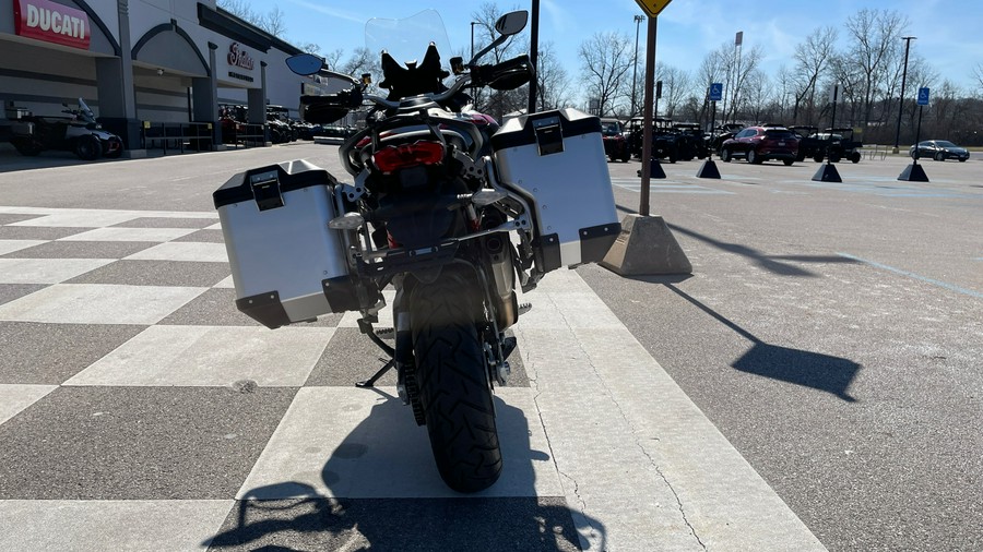 2023 Ducati Multistrada V4 Rally Travel & Radar