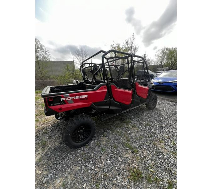 2024 Honda® Pioneer 1000-6 Deluxe Crew