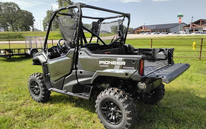 2024 Honda Pioneer 1000 Deluxe