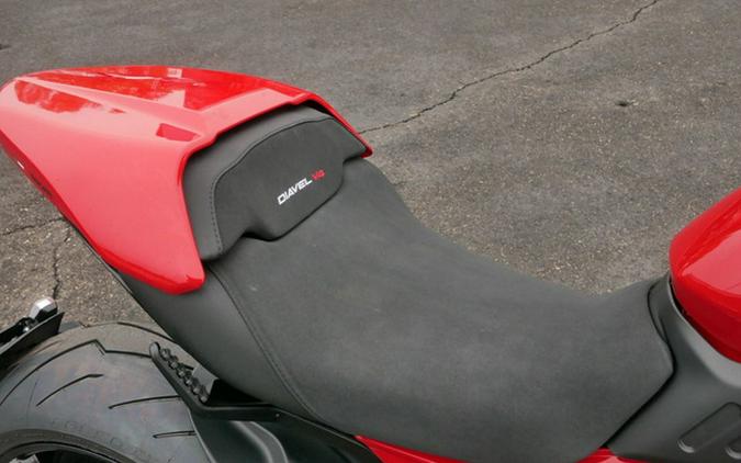 2026 Ducati Diavel V4 Red