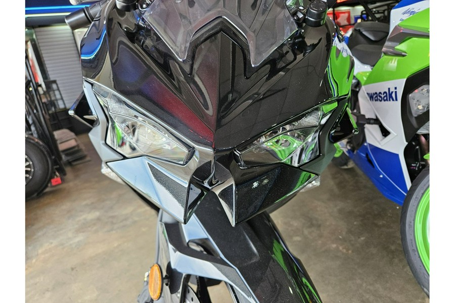 2024 Kawasaki Ninja® 500 Base