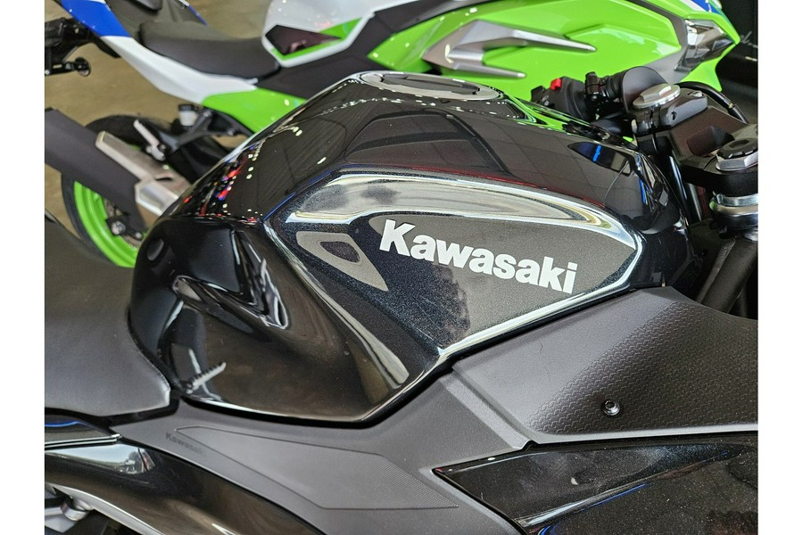 2024 Kawasaki Ninja® 500 Base