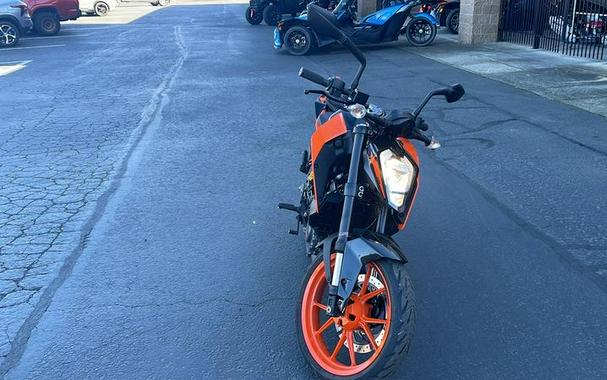 2022 KTM 200 Duke