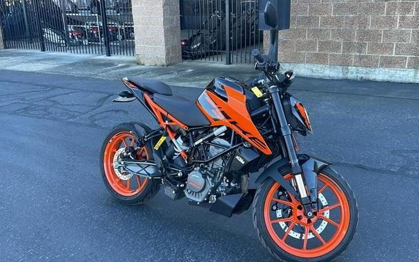 2022 KTM 200 Duke