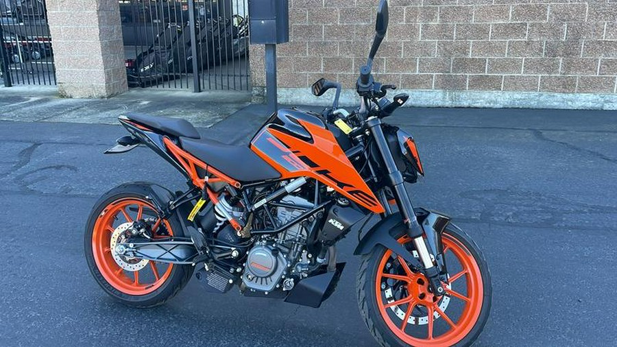 2022 KTM 200 Duke