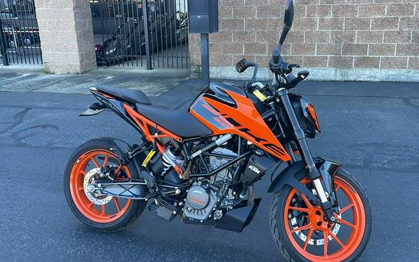 2022 KTM 200 Duke