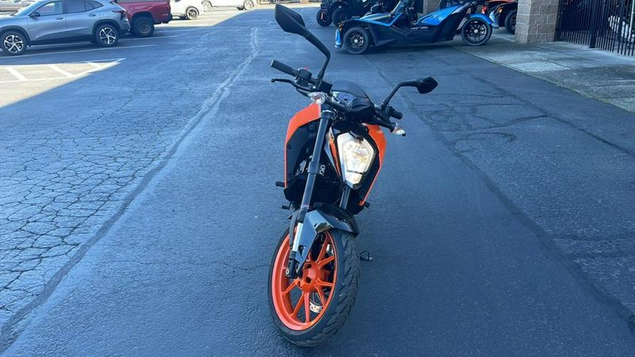 2022 KTM 200 Duke