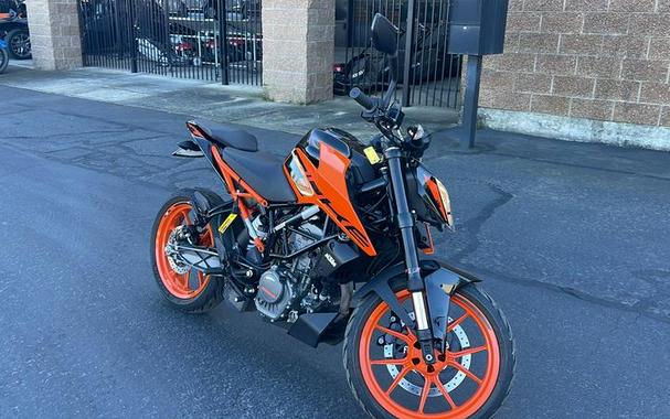 2022 KTM 200 Duke