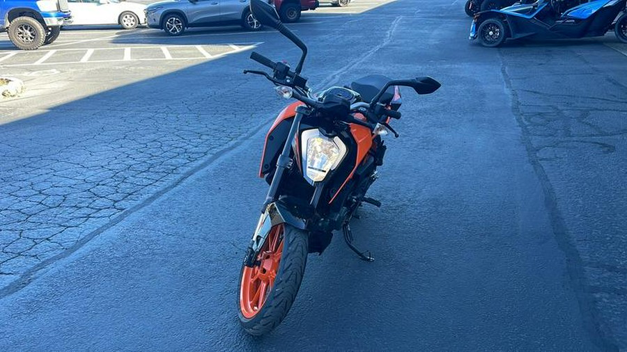 2022 KTM 200 Duke