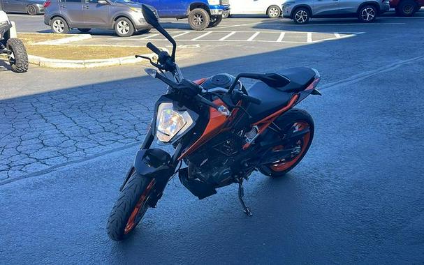 2022 KTM 200 Duke