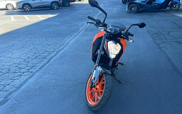 2022 KTM 200 Duke