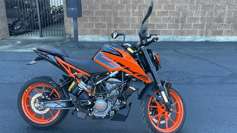 2022 KTM 200 Duke