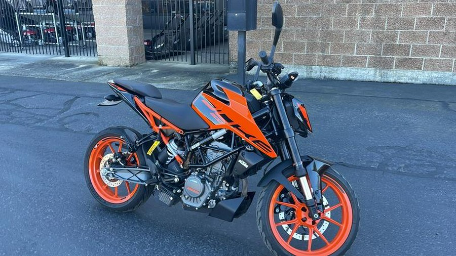 2022 KTM 200 Duke