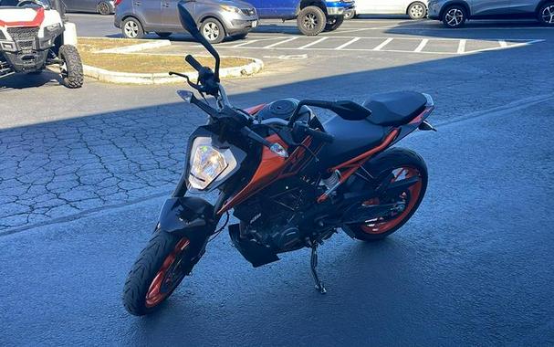 2022 KTM 200 Duke