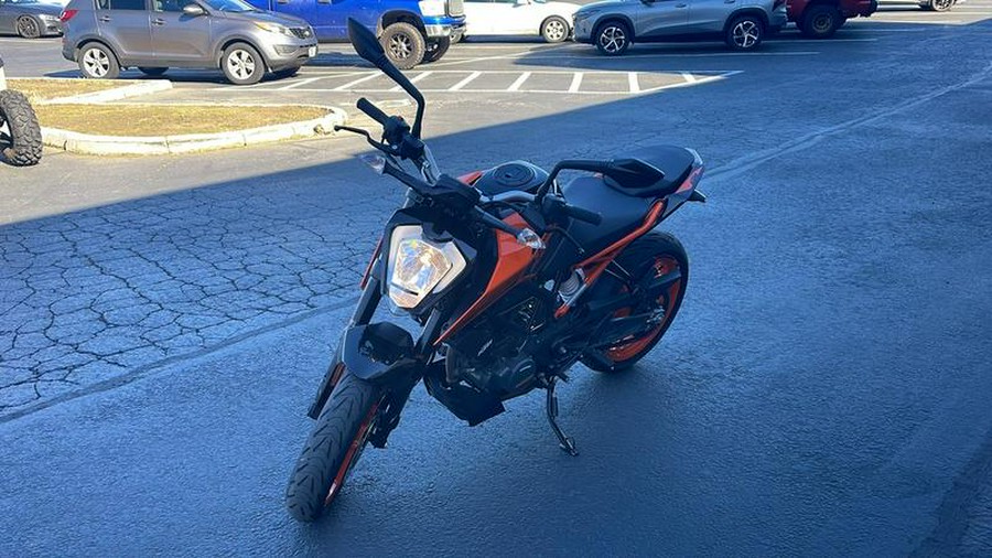 2022 KTM 200 Duke