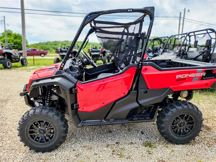 2024 Honda Pioneer 1000 Deluxe