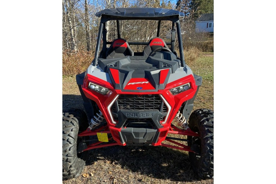 2022 Polaris Industries RZR XP 1000 Premium Indy Red