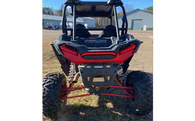 2022 Polaris Industries RZR XP 1000 Premium Indy Red