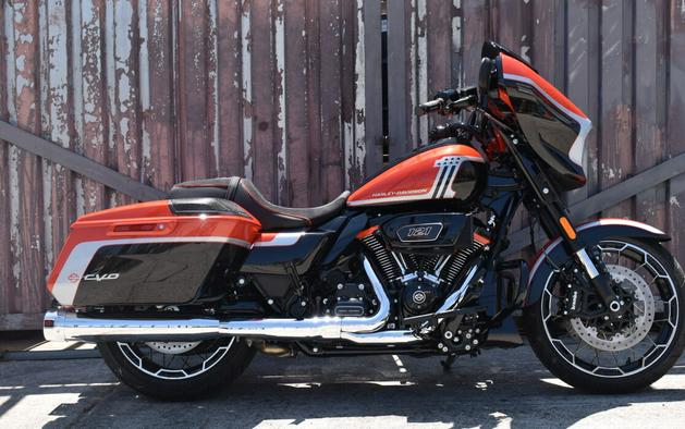 2024 Harley-Davidson® CVO™ Street Glide FLHXSE