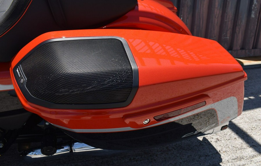 2024 Harley-Davidson® CVO™ Street Glide FLHXSE