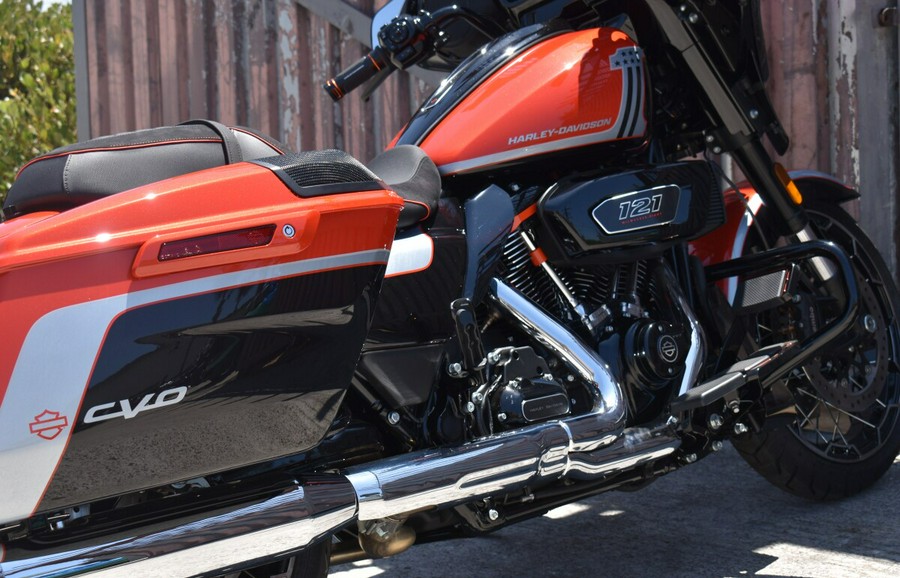 2024 Harley-Davidson® CVO™ Street Glide FLHXSE