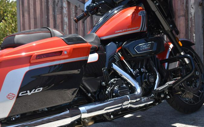2024 Harley-Davidson® CVO™ Street Glide FLHXSE