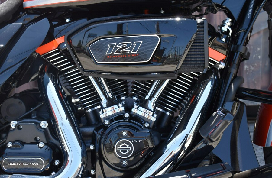 2024 Harley-Davidson® CVO™ Street Glide FLHXSE