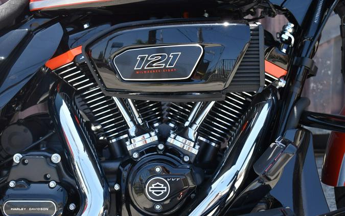 2024 Harley-Davidson® CVO™ Street Glide FLHXSE