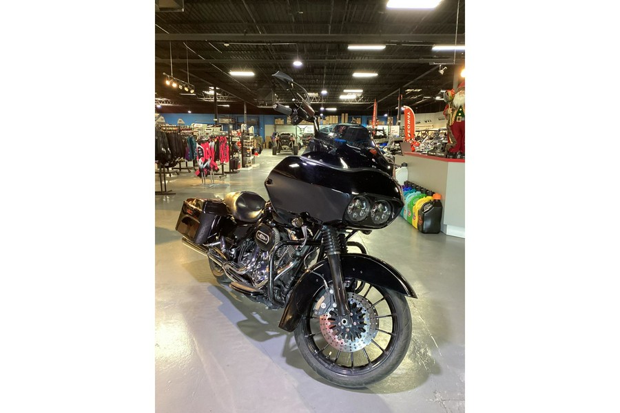 2011 Harley-Davidson® FLTRX