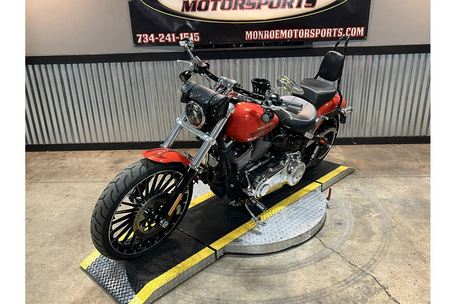 2017 Harley-Davidson® FXSB