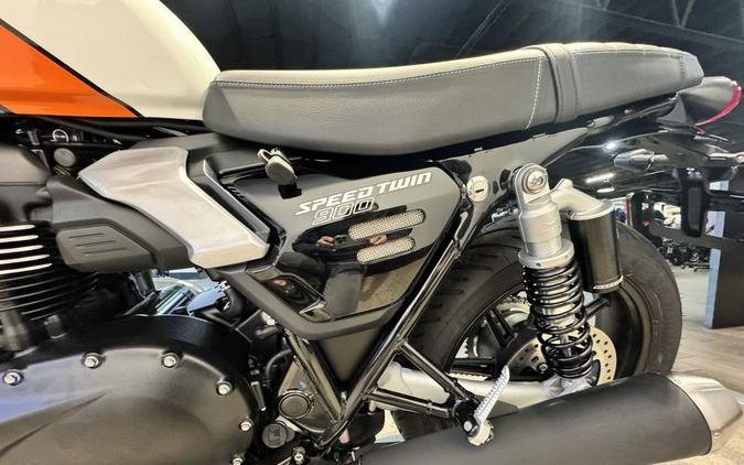 2026 Triumph Speed Twin 900 Pure White/Maui Blue/Tangerine Orange