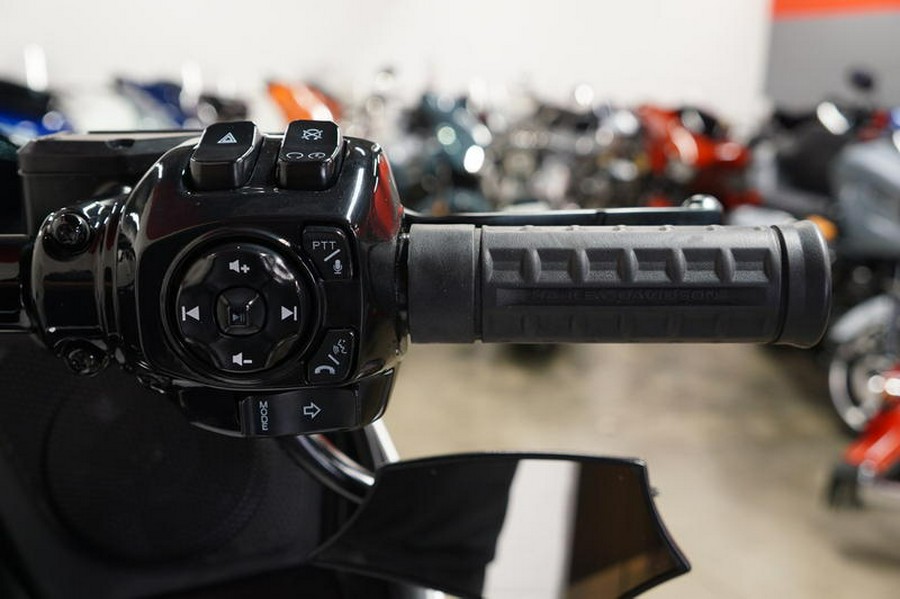 2024 Harley-Davidson® FLTRX - Road Glide®