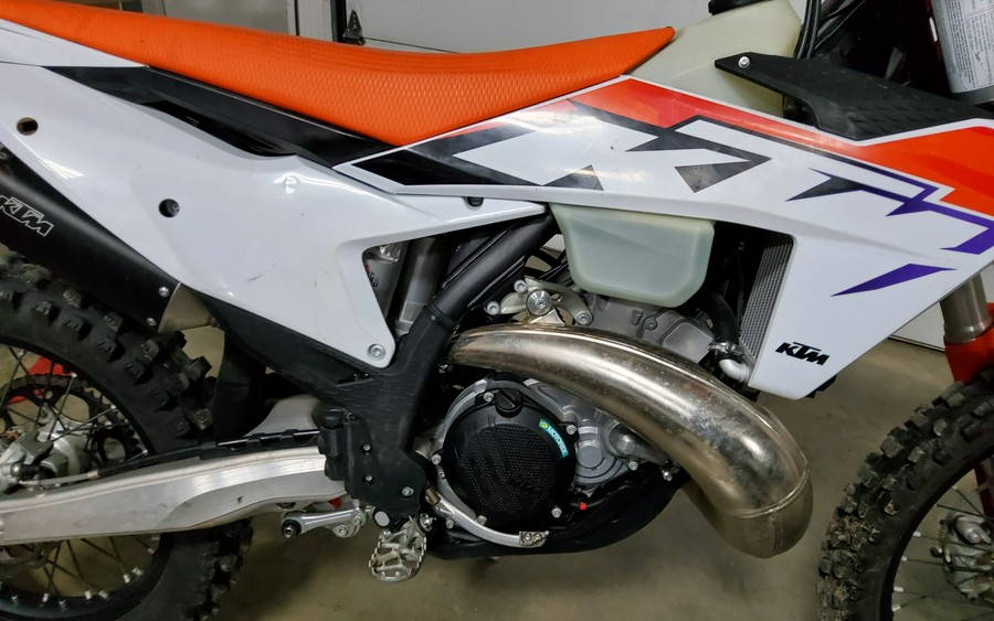 2023 KTM XC 300