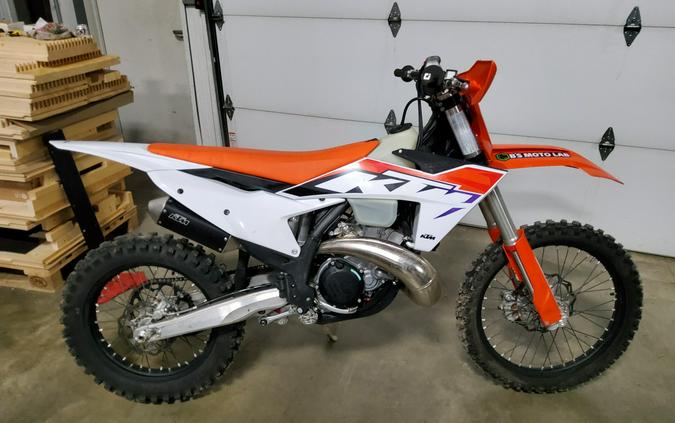 2023 KTM XC 300