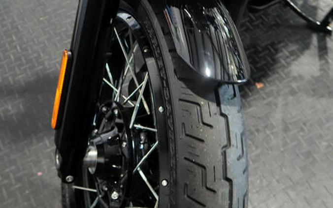 2025 Harley-Davidson® FXBB - Street Bob®