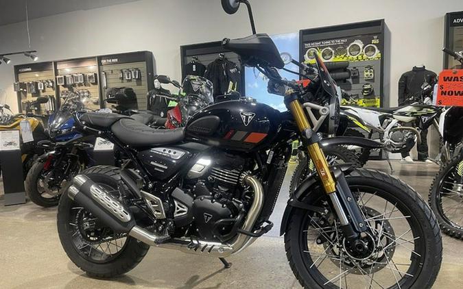 2026 Triumph Scrambler 400 XC Storm Grey